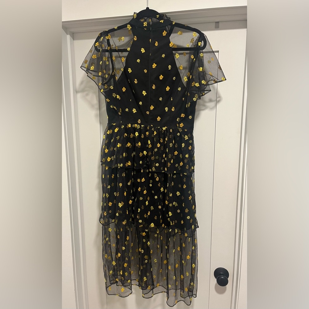 La Maison Talulah Black and Yellow Dress. Size Medium - Picture 5 of 9